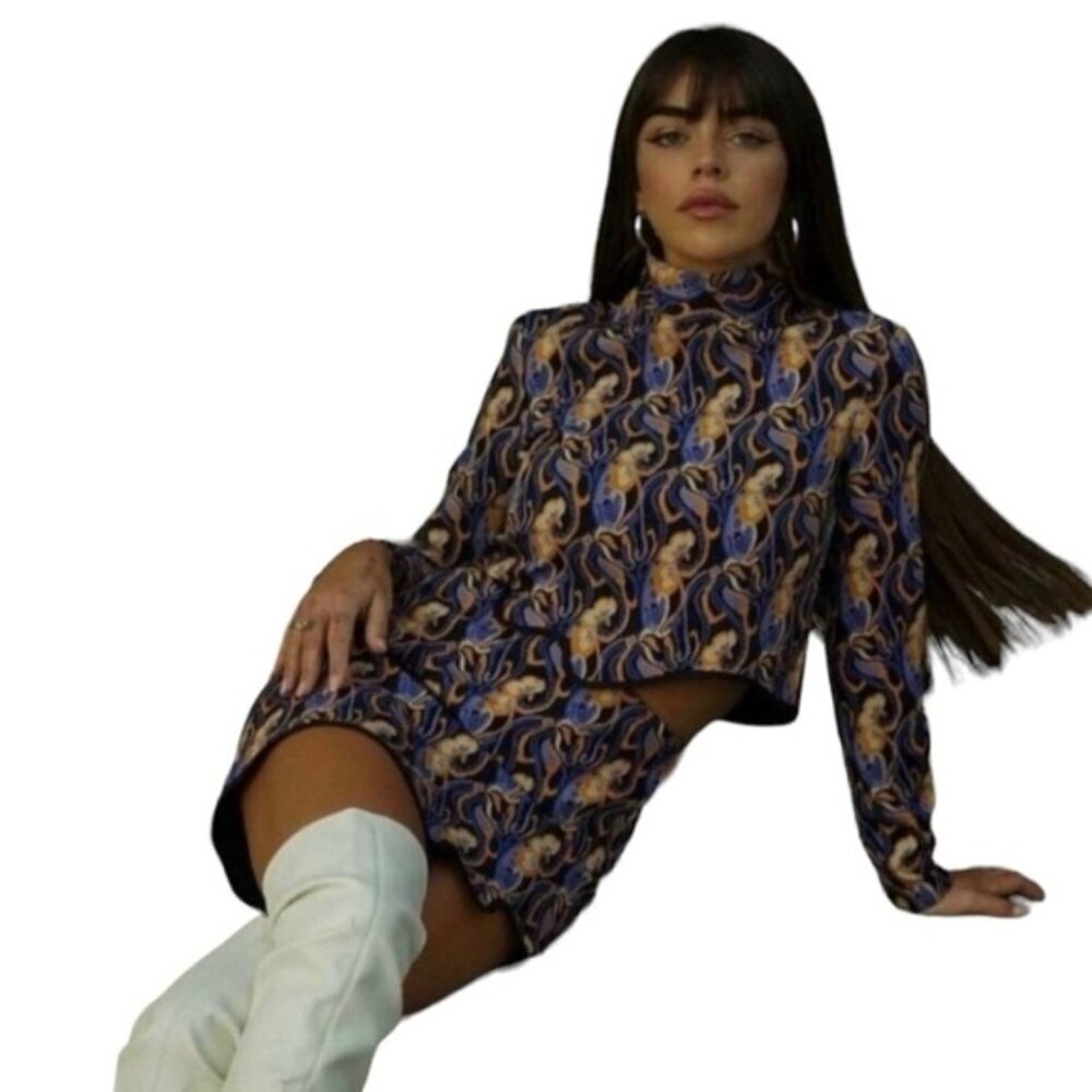 Zara Top‎ Women's SizeLarge Blue Black Yellow Printed Asymmetric Hem Long Sleeve